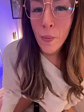 ChristyAdair online show from 11/20/25, 10:42