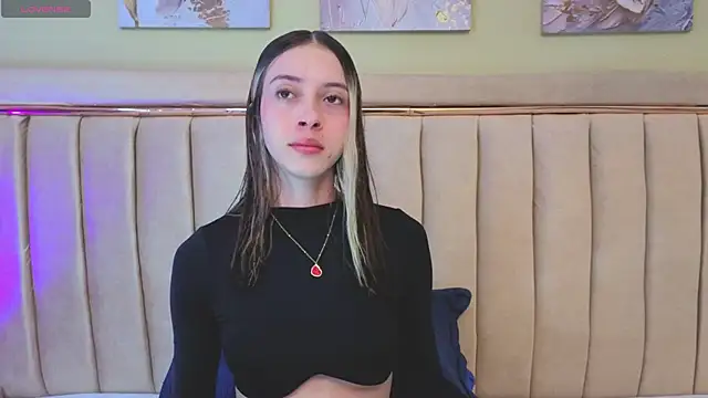 sophiia grey 1 online show from 10/09/25, 08:51