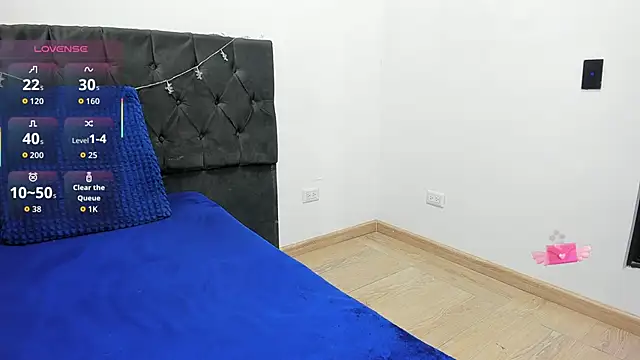 bonnyy26 online show from 12/16/25, 09:14