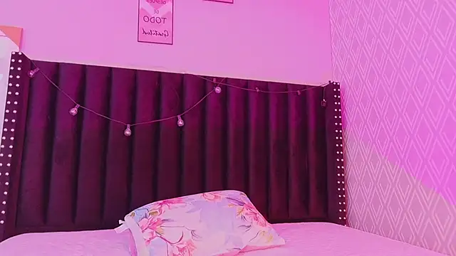 cattaleeyaa online show from 10/05/25, 12:25