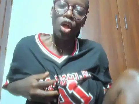 afro pop online show from 01/27/25, 12:33