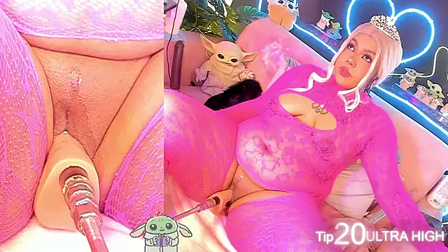 shayna manson  online show from 09/19/25, 10:27