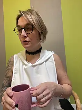 marinella07 online show from 02/27/25, 08:17