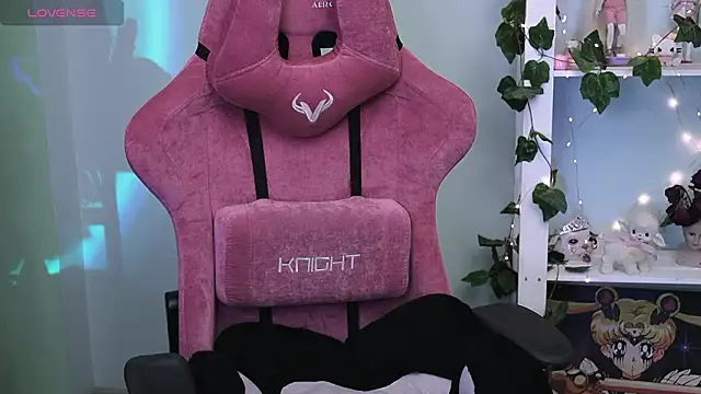 prettybones online show from 03/08/26, 02:04