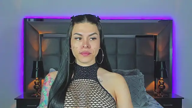 Emmilysantibanez online show from 01/04/25, 12:05