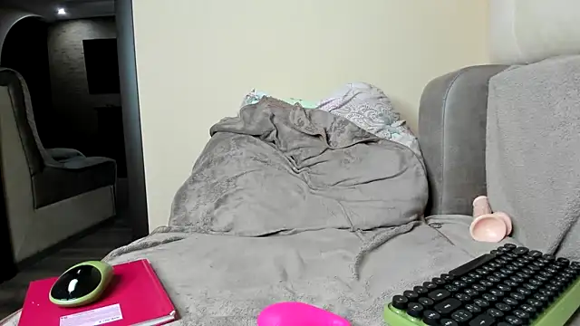 Daddysgirl 777 online show from 03/19/26, 07:40