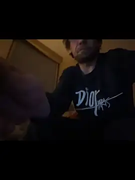 FreshWonder0 online show from 12/15/25, 08:02