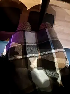 SexyErola27 online show from 12/19/24, 03:52