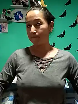 emilypoppy3 online show from 01/14/25, 03:11