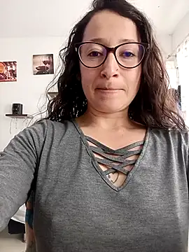 emilypoppy3 online show from 02/28/26, 08:10