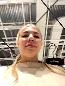 Snapshot of NewLale chatting on 12/02/24, 06:09 NewLale online show from 12/02/24, 06:09