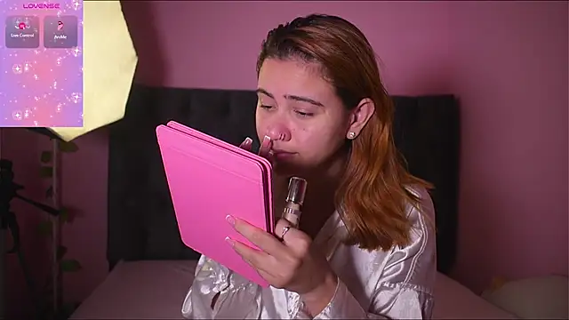 IsabellaFerreiraa online show from 03/21/25, 11:22