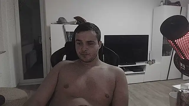 Snapshot of SharkLuigi chatting on 12/15/25, 11:53 SharkLuigi online show from 12/15/25, 11:53