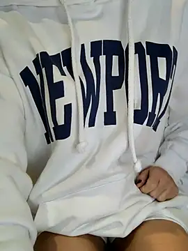 Melody87 online show from 11/25/25, 08:20