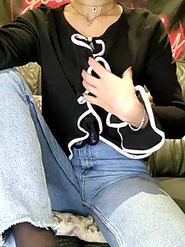 Melody87 online show from 11/29/25, 09:18