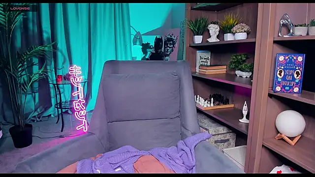 Snapshot of MelissaTetris chatting on 12/07/24, 12:35 MelissaTetris online show from 12/07/24, 12:35