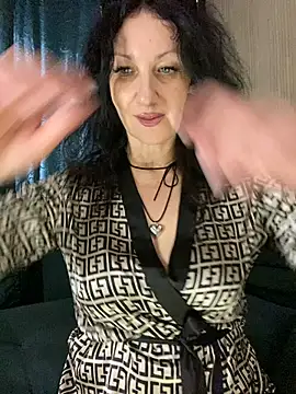 Katie-n online show from 01/24/25, 10:32