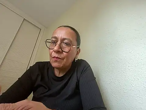 sweeviolet online show from 03/03/25, 01:42