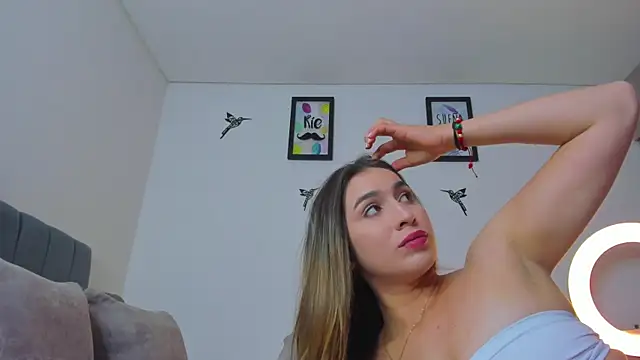 im sarah34 online show from 03/22/25, 09:10