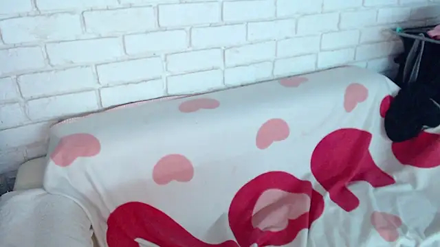 Crazyy girl  online show from 03/15/26, 06:47