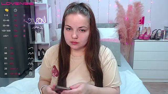 Crazyy girl  online show from 03/27/26, 05:13