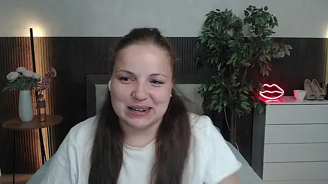 Crazyy girl  online show from 07/15/26, 02:22