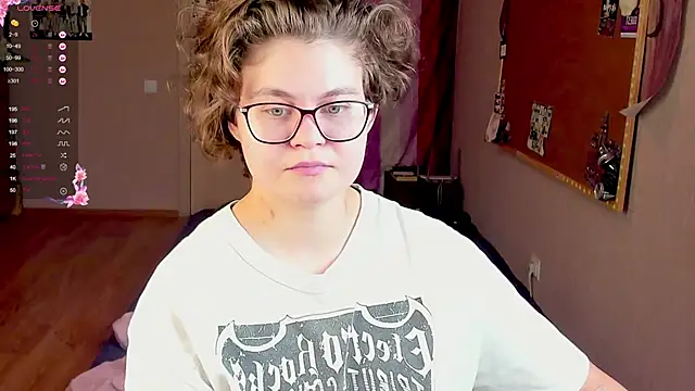 Snapshot of Sashy_Way chatting on 12/08/24, 11:19 Sashy Way online show from 12/08/24, 11:19