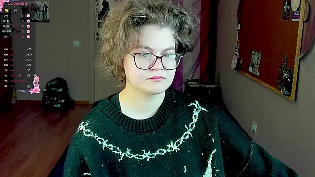 Snapshot of Sashy_Way chatting on 12/15/24, 01:13 Sashy Way online show from 12/15/24, 01:13