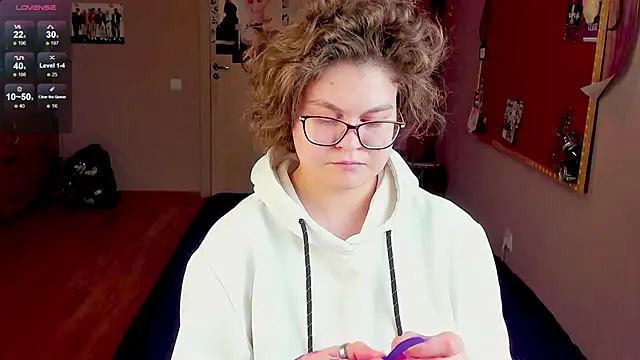 Snapshot of Sashy_Way chatting on 01/03/25, 03:16 Sashy Way online show from 01/03/25, 03:16