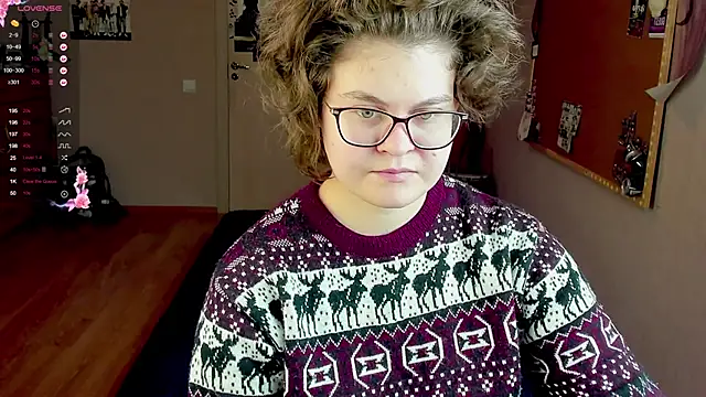 Snapshot of Sashy_Way chatting on 01/03/25, 04:59 Sashy Way online show from 01/03/25, 04:59