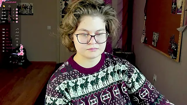 Snapshot of Sashy_Way chatting on 01/04/25, 09:52 Sashy Way online show from 01/04/25, 09:52