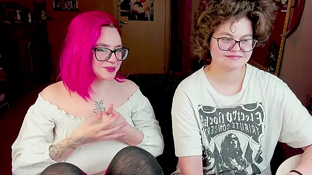 Snapshot of Sashy_Way chatting on 01/25/25, 11:23 Sashy Way online show from 01/25/25, 11:23