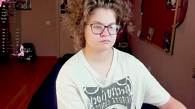 Snapshot of Sashy_Way chatting on 01/26/25, 10:55 Sashy Way online show from 01/26/25, 10:55