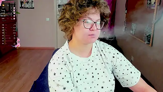 Snapshot of Sashy_Way chatting on 02/12/25, 10:24 Sashy Way online show from 02/12/25, 10:24