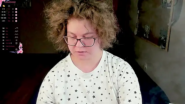 Snapshot of Sashy_Way chatting on 02/13/25, 03:35 Sashy Way online show from 02/13/25, 03:35