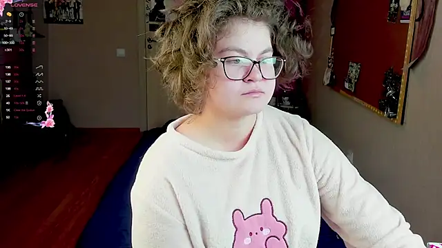 Snapshot of Sashy_Way chatting on 03/09/25, 03:49 Sashy Way online show from 03/09/25, 03:49