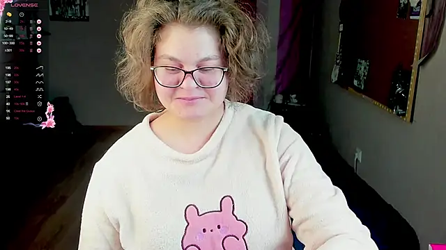 Snapshot of Sashy_Way chatting on 03/09/25, 10:08 Sashy Way online show from 03/09/25, 10:08