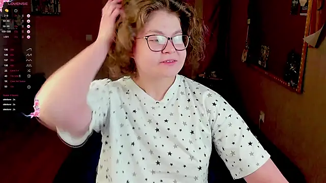 Snapshot of Sashy_Way chatting on 03/10/25, 10:34 Sashy Way online show from 03/10/25, 10:34