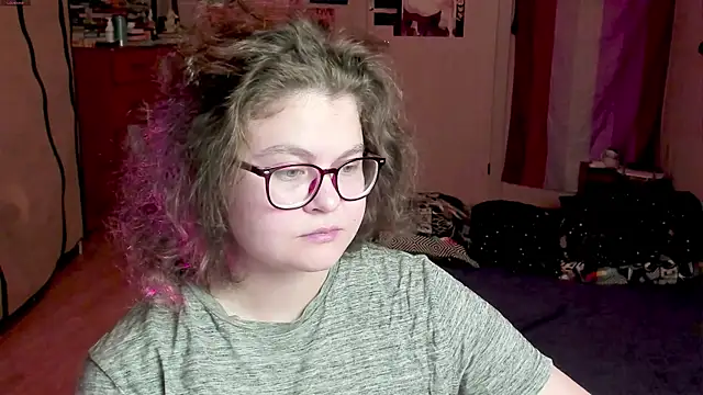 Snapshot of Sashy_Way chatting on 10/08/25, 06:38 Sashy Way online show from 10/08/25, 06:38