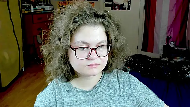 Snapshot of Sashy_Way chatting on 10/10/25, 08:19 Sashy Way online show from 10/10/25, 08:19