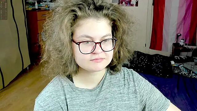 Snapshot of Sashy_Way chatting on 10/12/25, 10:58 Sashy Way online show from 10/12/25, 10:58