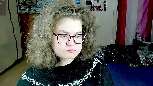 Snapshot of Sashy_Way chatting on 10/24/25, 10:55 Sashy Way online show from 10/24/25, 10:55