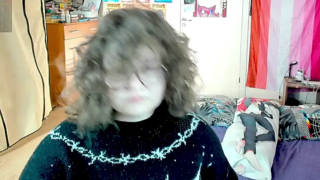 Snapshot of Sashy_Way chatting on 10/27/25, 08:51 Sashy Way online show from 10/27/25, 08:51