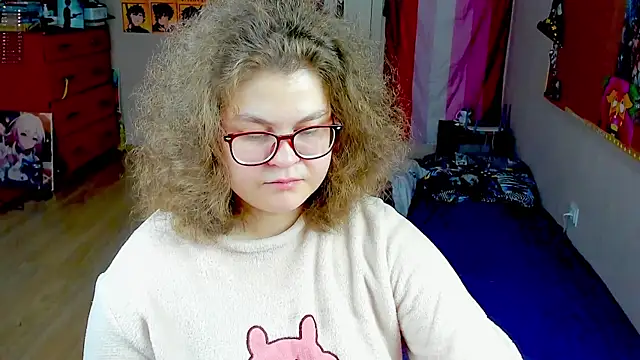 Snapshot of Sashy_Way chatting on 12/17/25, 11:27 Sashy Way online show from 12/17/25, 11:27