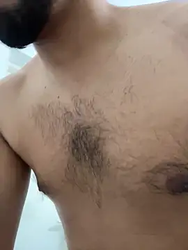 Snapshot of vinzpnr210 chatting on 12/06/24, 09:32 vinzpnr210 online show from 12/06/24, 09:32