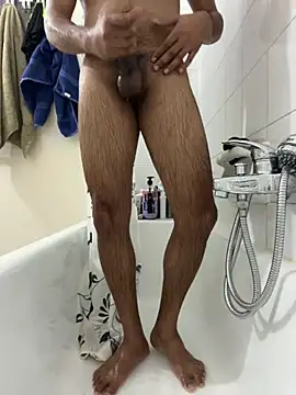 Snapshot of vinzpnr210 chatting on 12/18/24, 02:28 vinzpnr210 online show from 12/18/24, 02:28