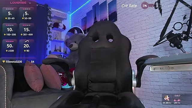 Naughty Charly online show from 02/04/25, 07:22