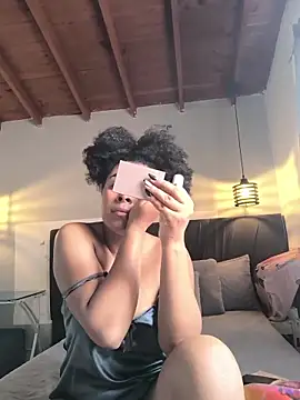 EmmilyBrant online show from 04/19/26, 03:44