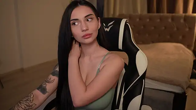 Snapshot of LindaWarners chatting on 03/21/25, 07:46 LindaWarners online show from 03/21/25, 07:46