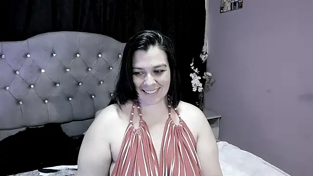 Snapshot of martina_foxy_ chatting on 02/16/25, 03:16 martina foxy online show from 02/16/25, 03:16